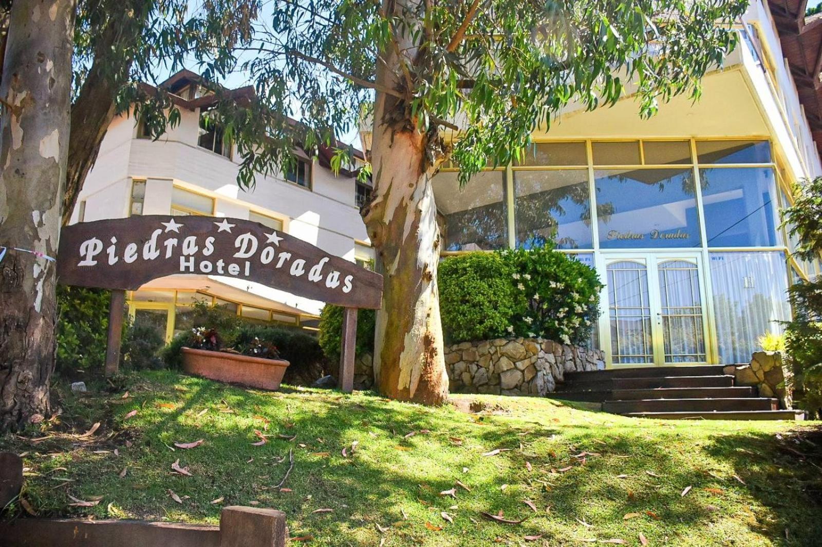 Hotel Piedras Doradas Y